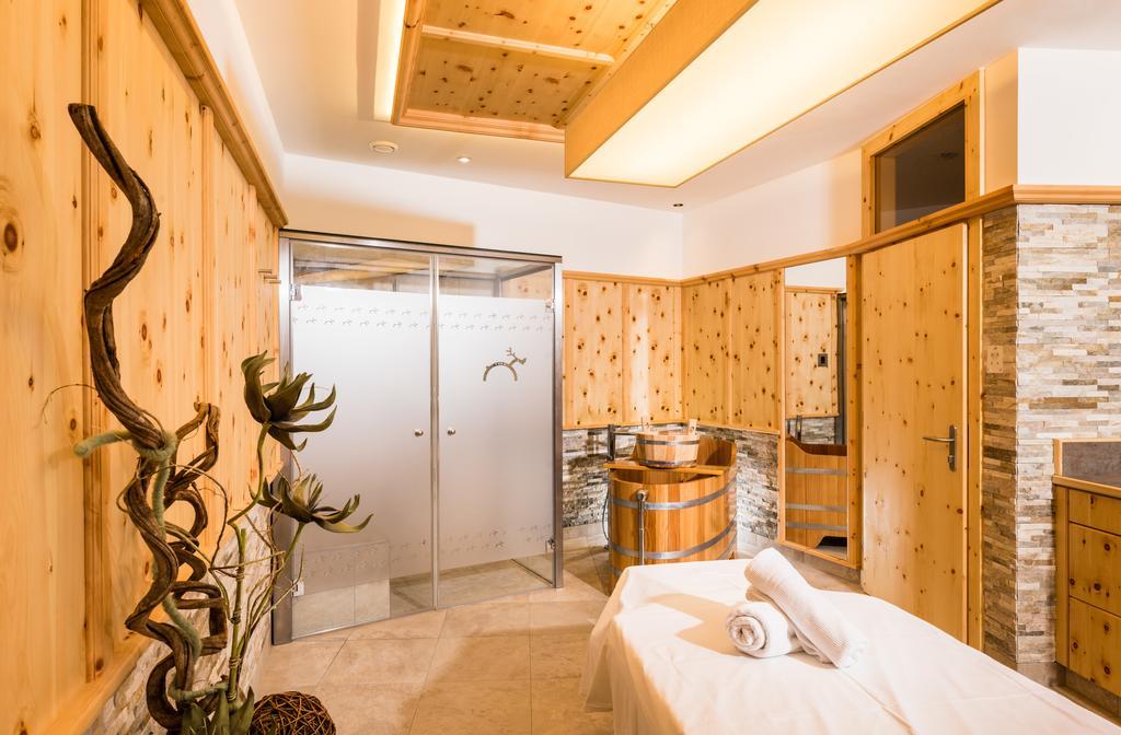 Hirschen Wohlfuehlhotel Schoppernau Esterno foto